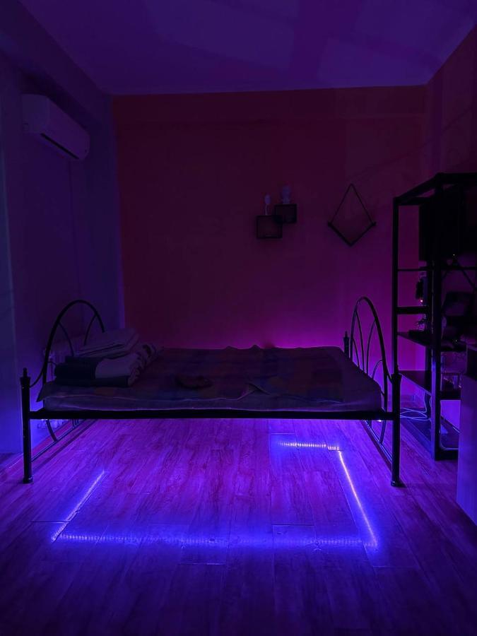 1-Room Apart. 21 On Usenbaeva 52 Near Eurasia Shopping Center Bishkek Exterior photo